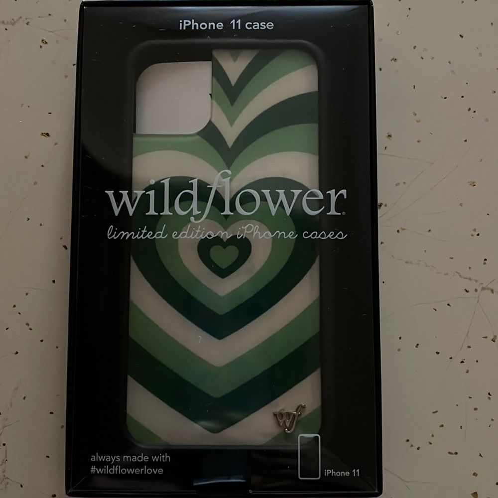 W I L D F L O W E R C A S E - image 1